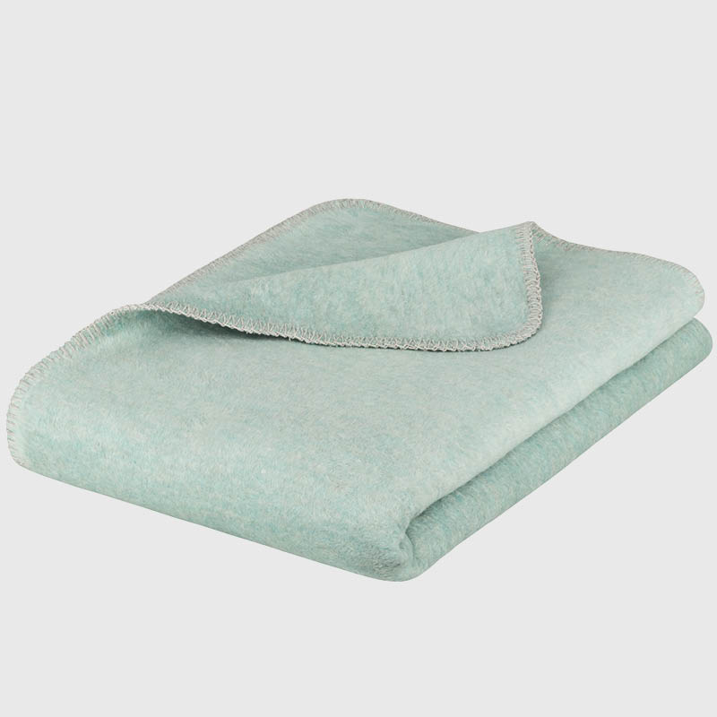 Blank_Home_Jacquard_Wohndecke.jpg